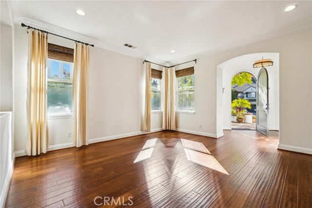 MLS #SR25258225 image #5