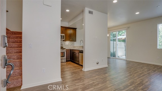 MLS #SR25258363 image #6