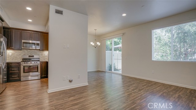 MLS #SR25258363 image #8