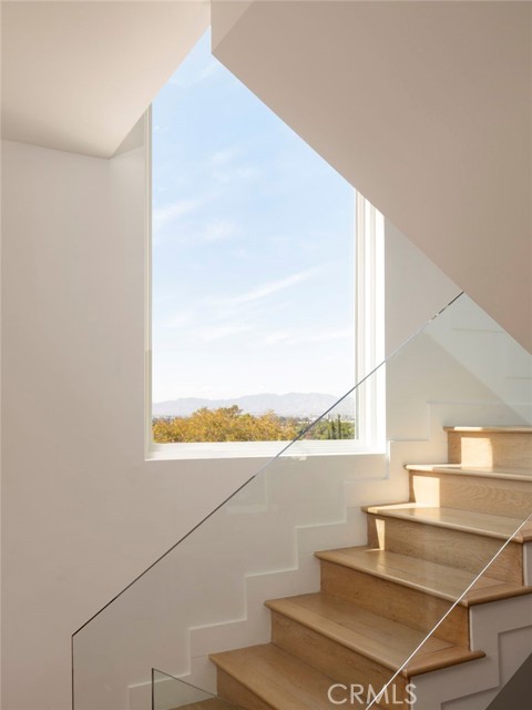 MLS #SR25258381 image #4