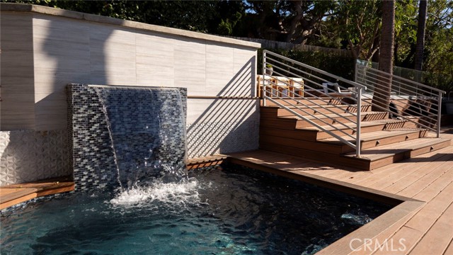 MLS #SR25258381 image #8