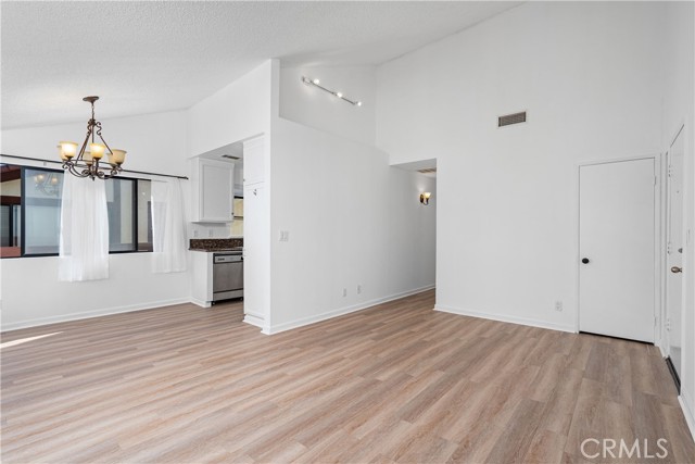 MLS #SR25258438 image #24