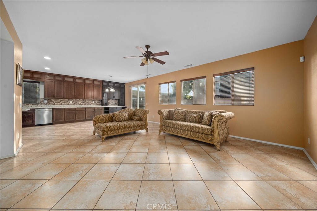 MLS #SR25258453 image #16