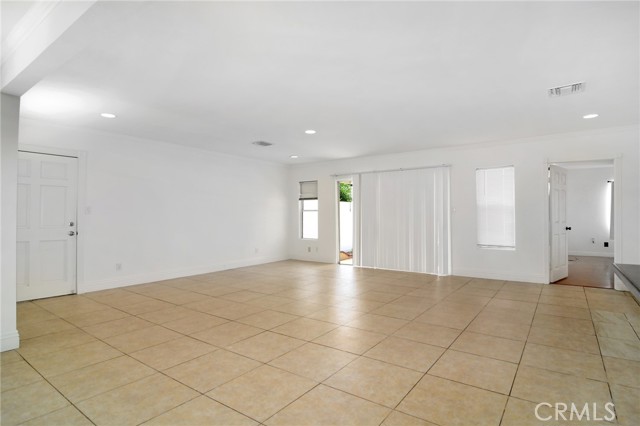 MLS #SR25258471 image #5