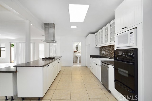 MLS #SR25258471 image #8