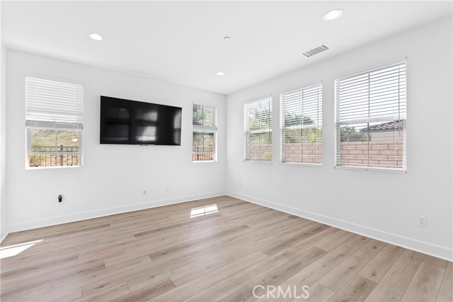 MLS #SR25258481 image #12