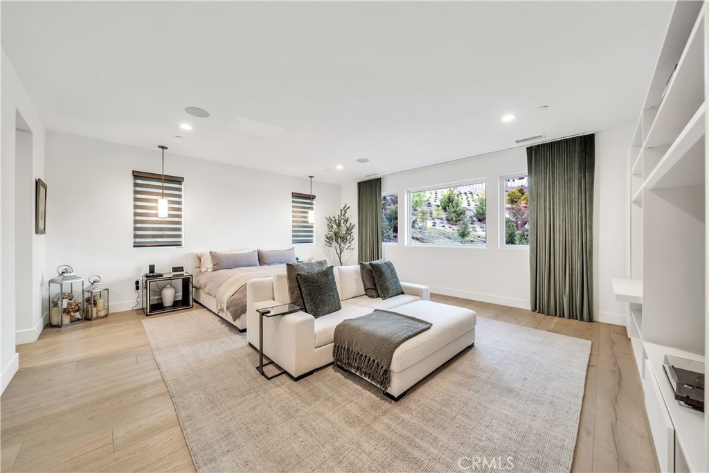 MLS #SR25258601 image #17