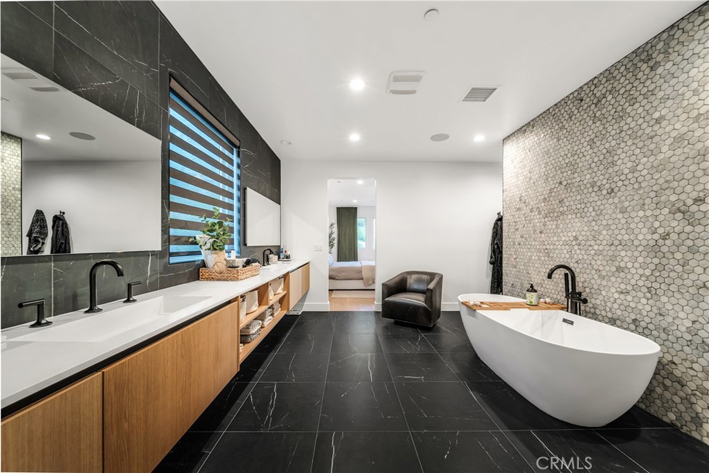 MLS #SR25258601 image #25