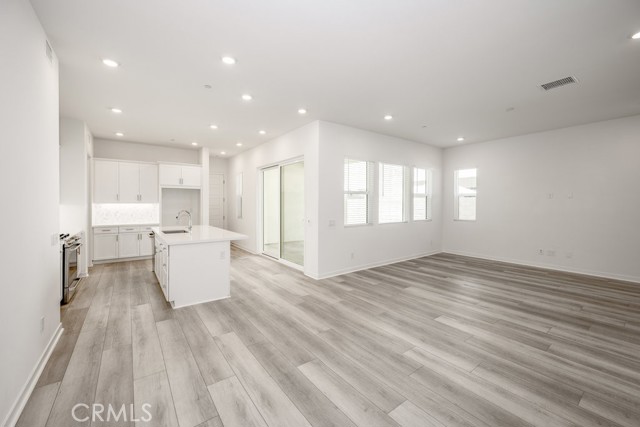 MLS #SR25258660 image #2