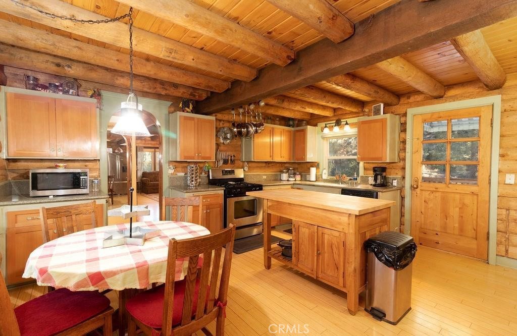 MLS #SR25258904 image #11