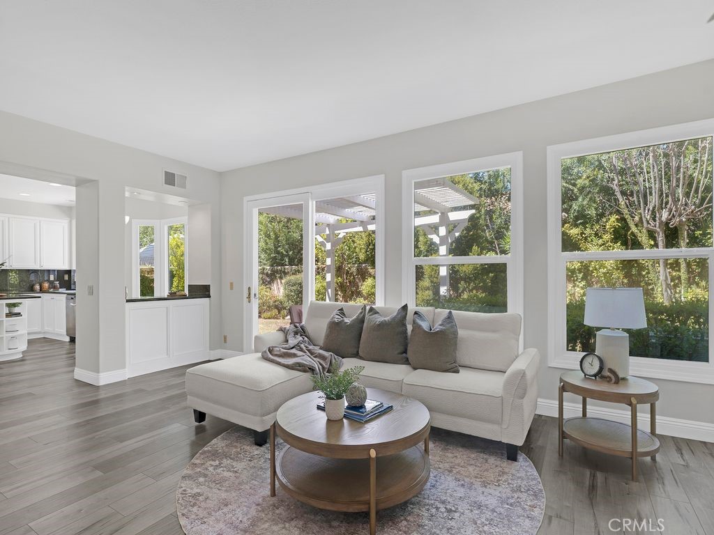 MLS #SR25258966 image #10