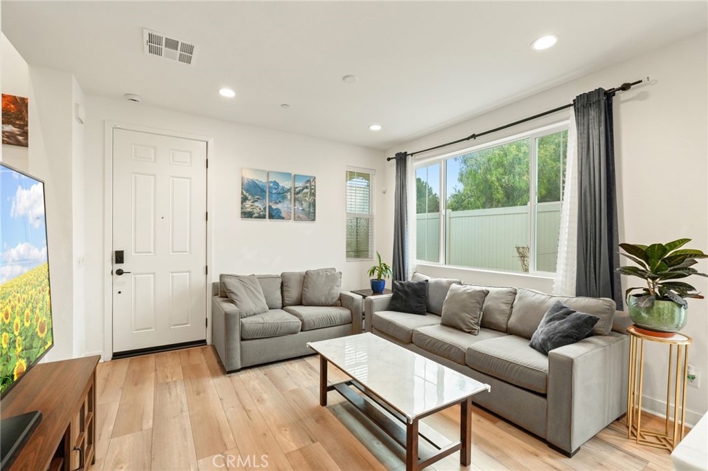 MLS #SR25259170 image #7