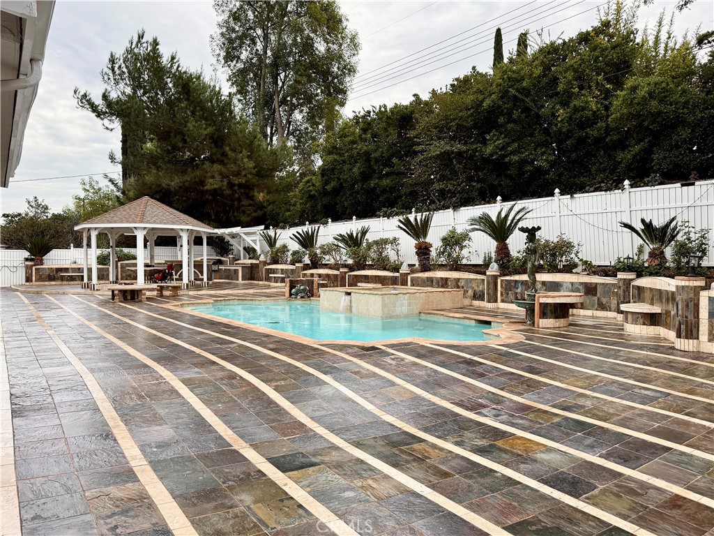 MLS #SR25259612 image #11