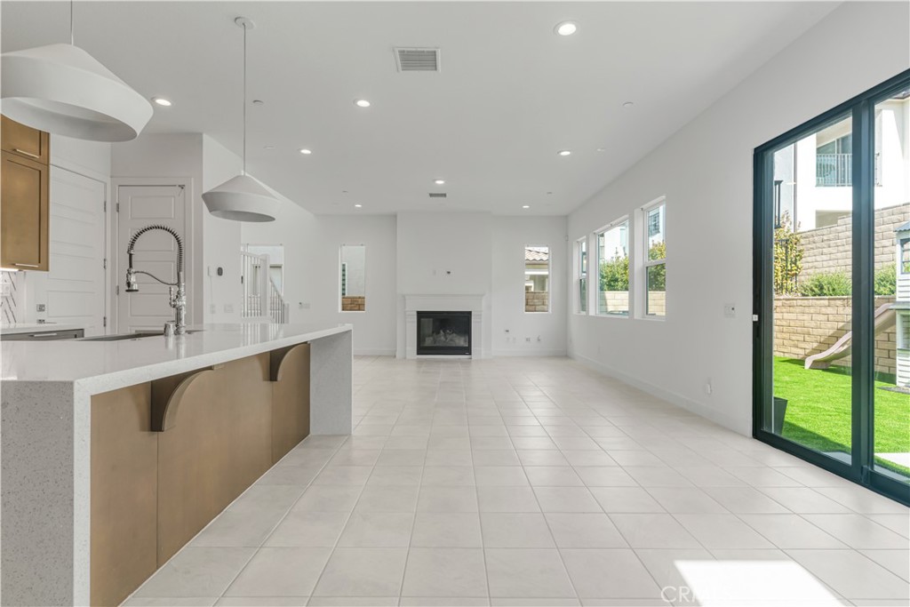 MLS #SR25259624 image #4