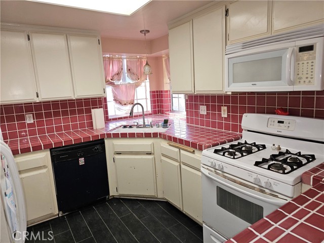 MLS #SR25259632 image #10