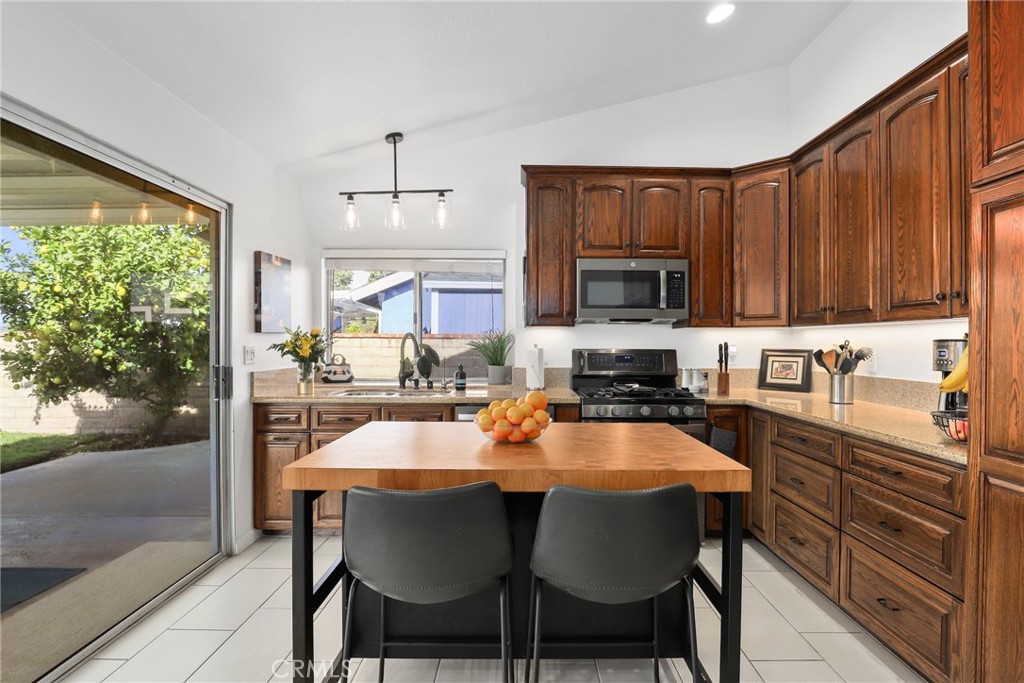 MLS #SR25260046 image #6