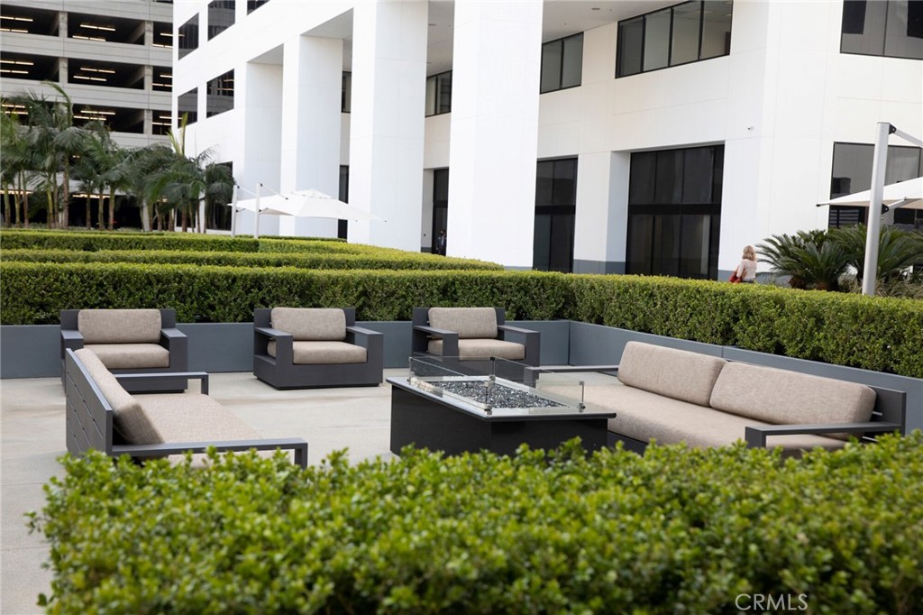 MLS #SR25260091 image #2