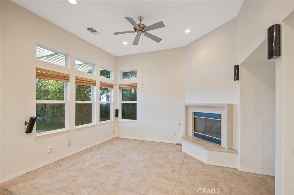 MLS #SR25260156 image #8