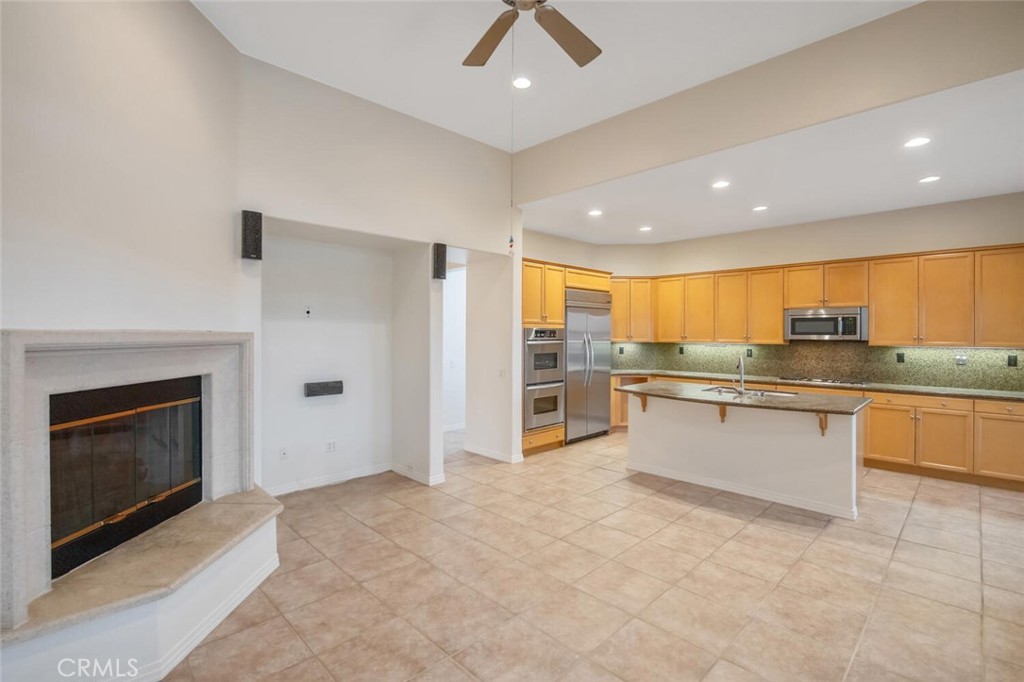 MLS #SR25260156 image #9