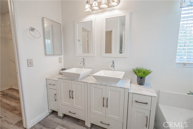 MLS #SR25260221 image #24