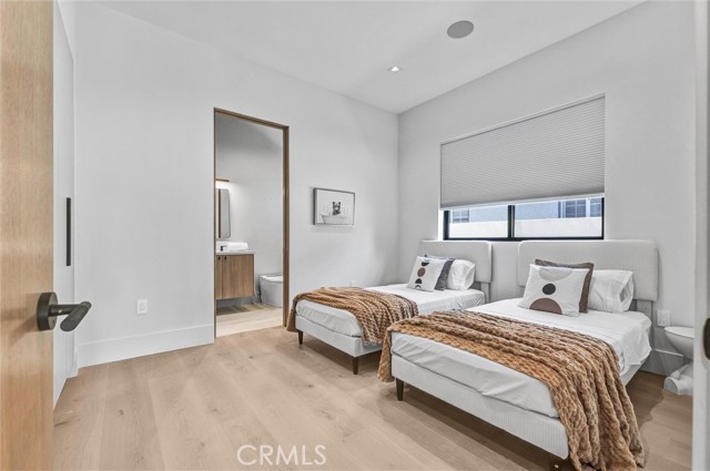 MLS #SR25244514 image #16