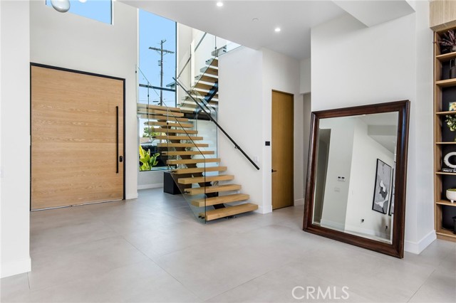 MLS #SR25260377 image #12