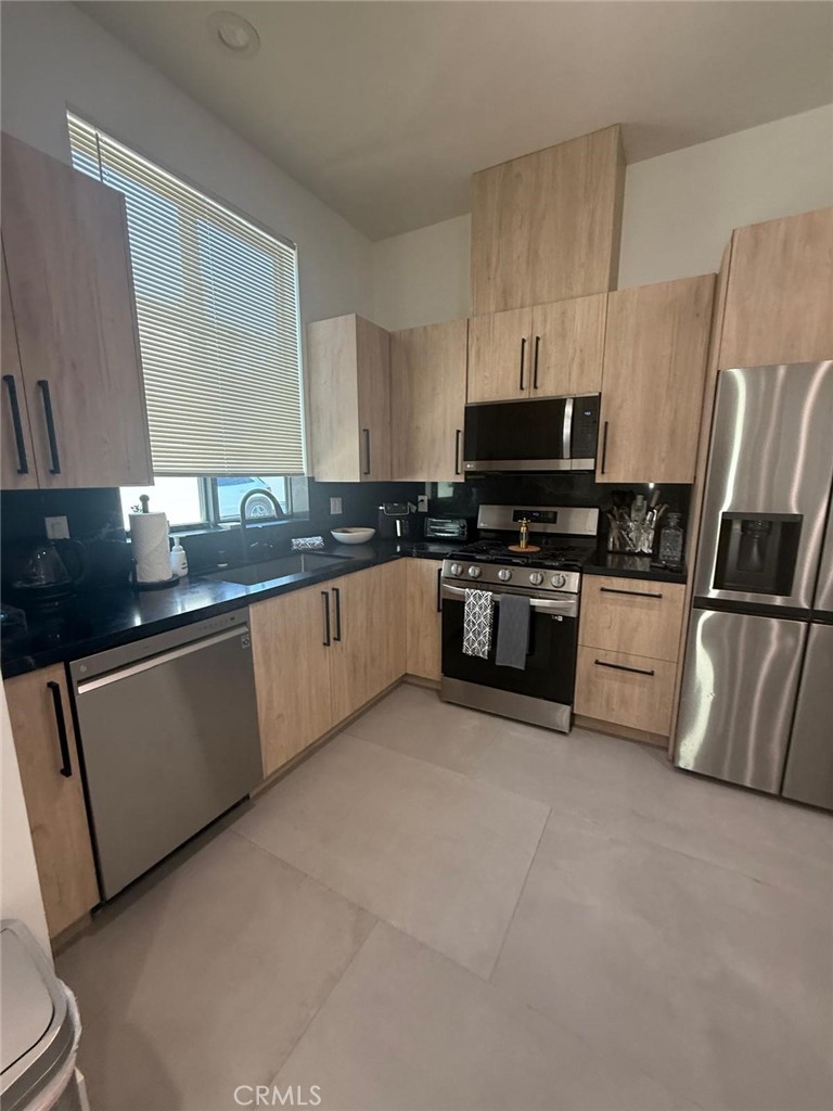 MLS #SR25260381 image #10