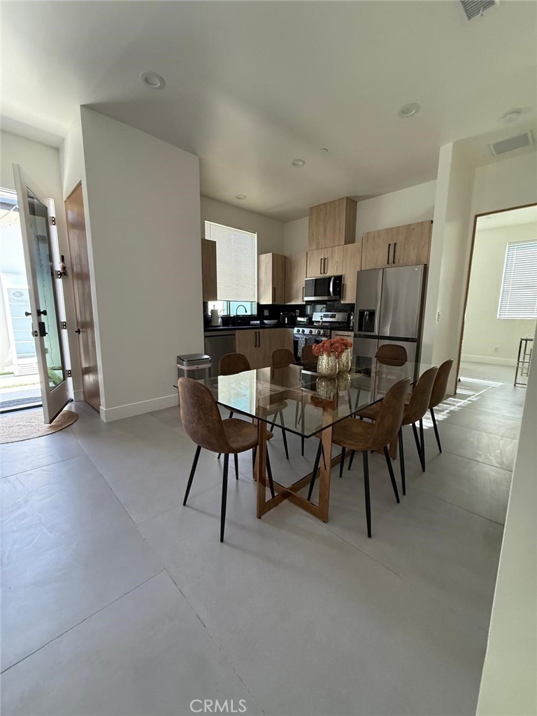 MLS #SR25260381 image #14