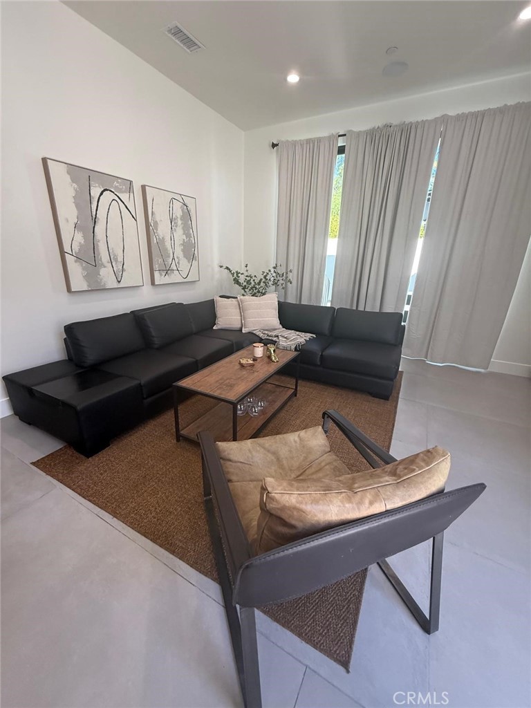 MLS #SR25260381 image #3