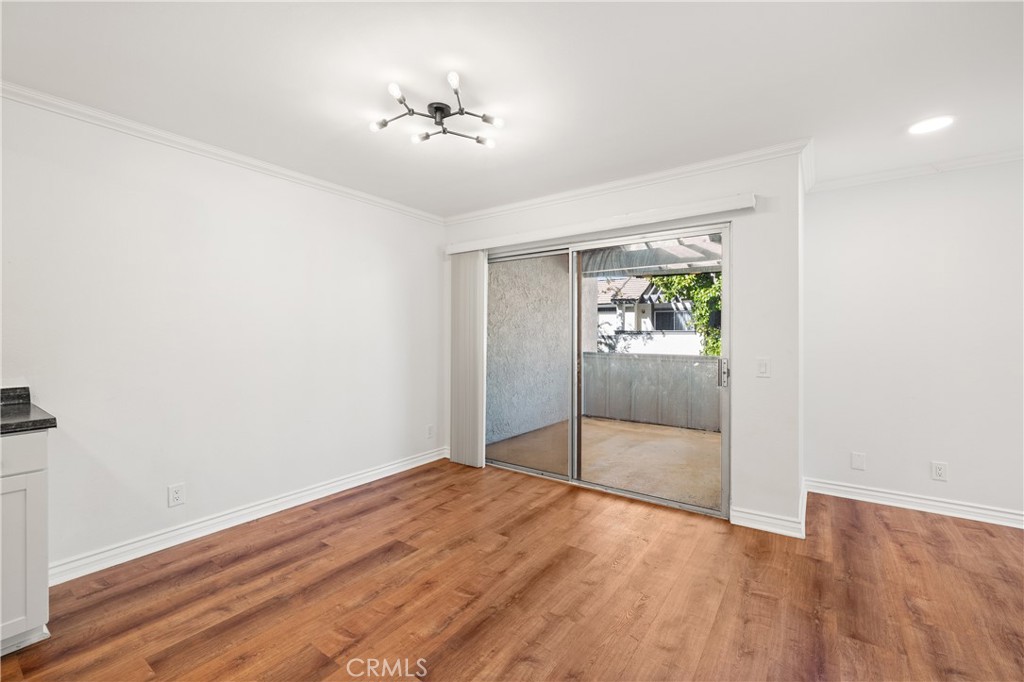 MLS #SR25260382 image #10