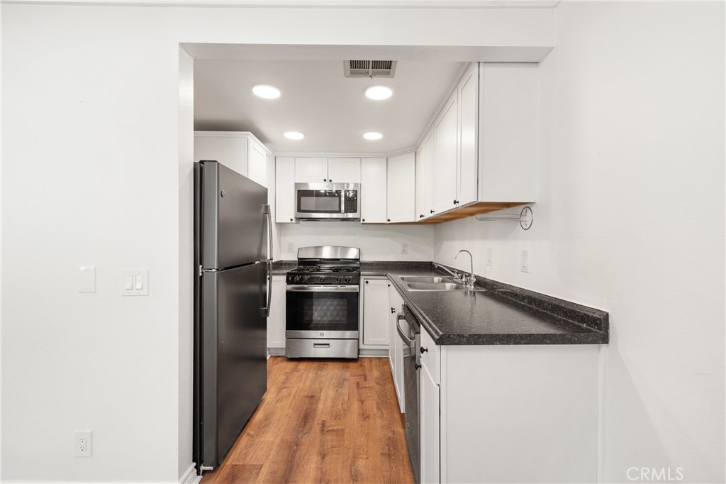 MLS #SR25260382 image #13