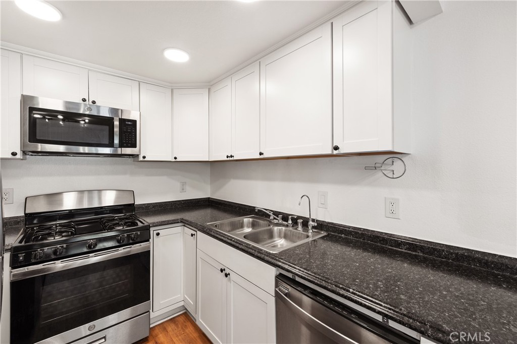 MLS #SR25260382 image #14