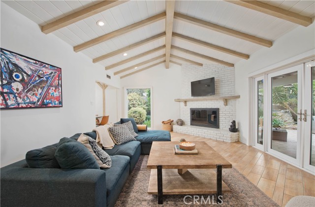 MLS #SR25260391 image #1