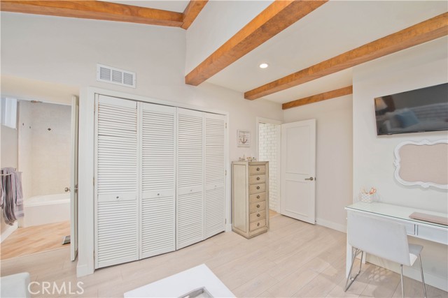 MLS #SR25260391 image #15