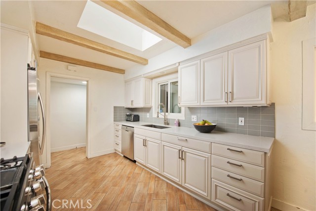 MLS #SR25260391 image #7