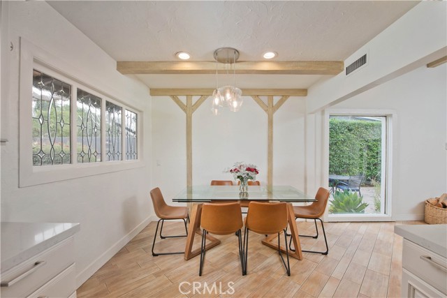 MLS #SR25260391 image #8