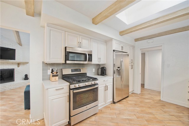 MLS #SR25260391 image #9