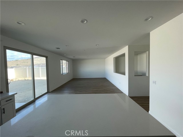 MLS #SR25260423 image #2