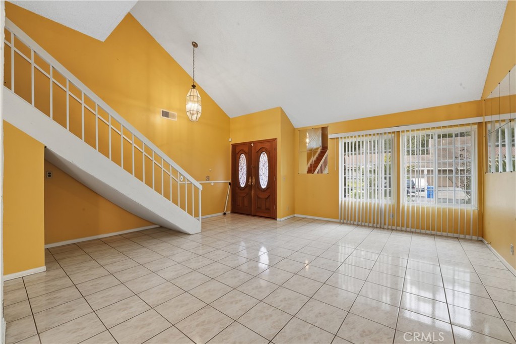 MLS #SR25260428 image #2