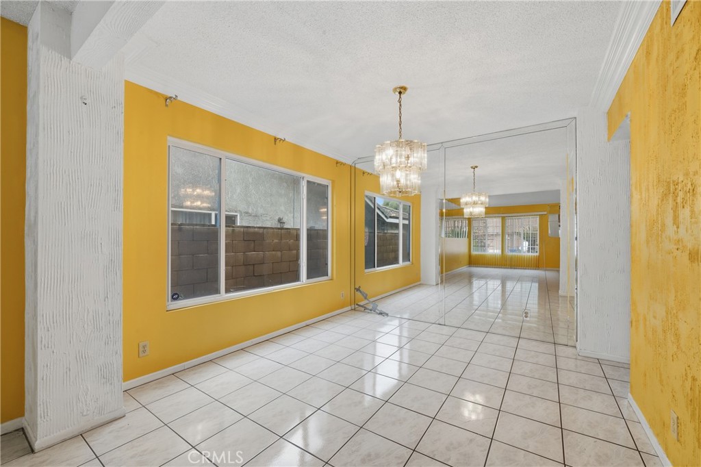 MLS #SR25260428 image #3