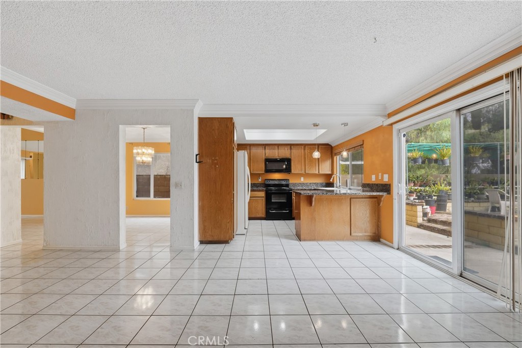 MLS #SR25260428 image #6