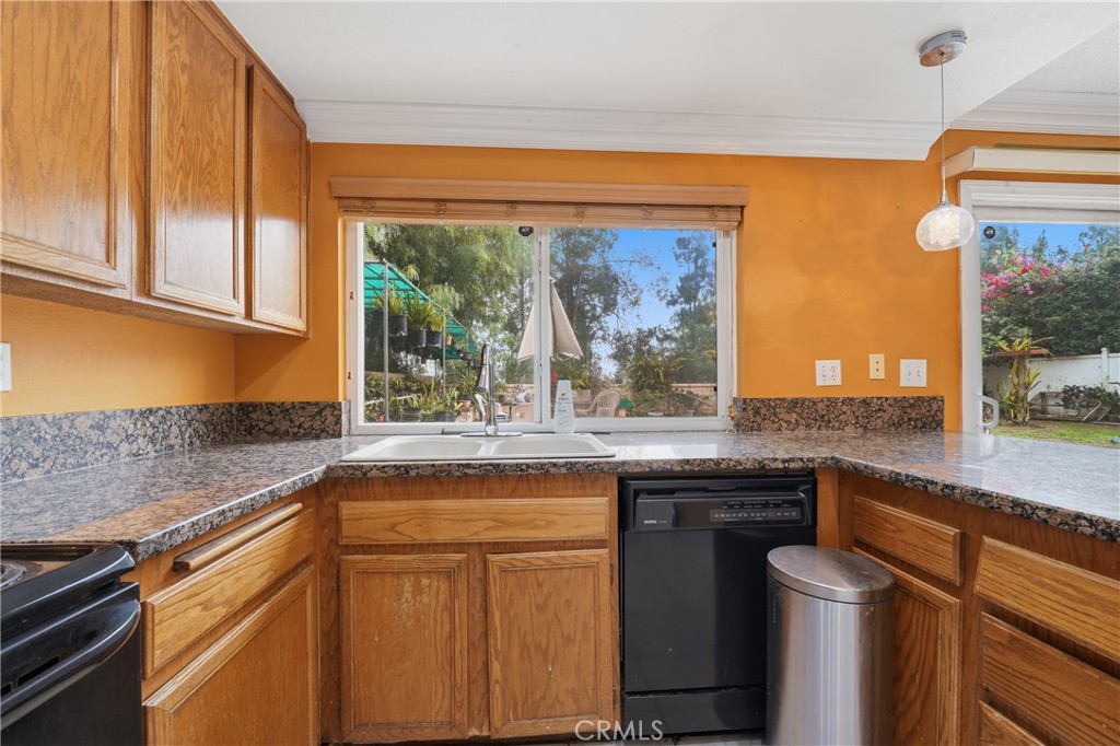 MLS #SR25260428 image #8