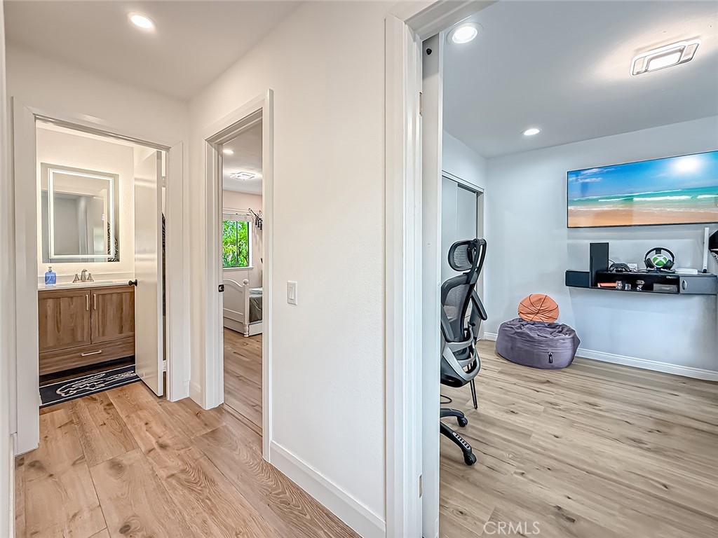 MLS #SR25260434 image #32