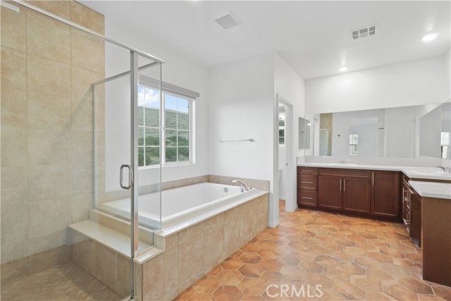 MLS #SR25260436 image #18