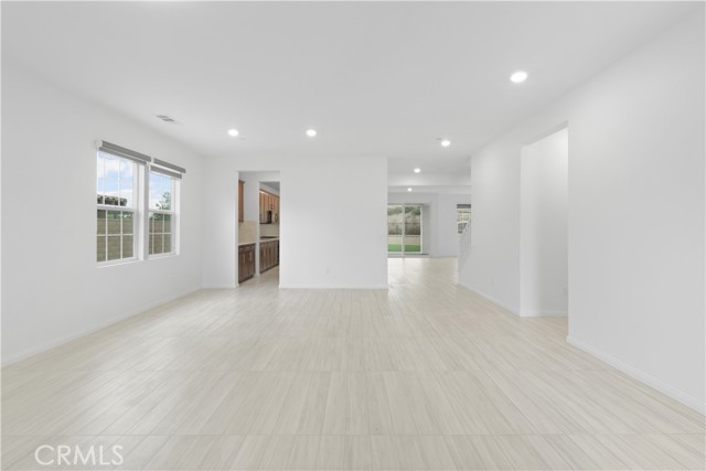 MLS #SR25260436 image #5