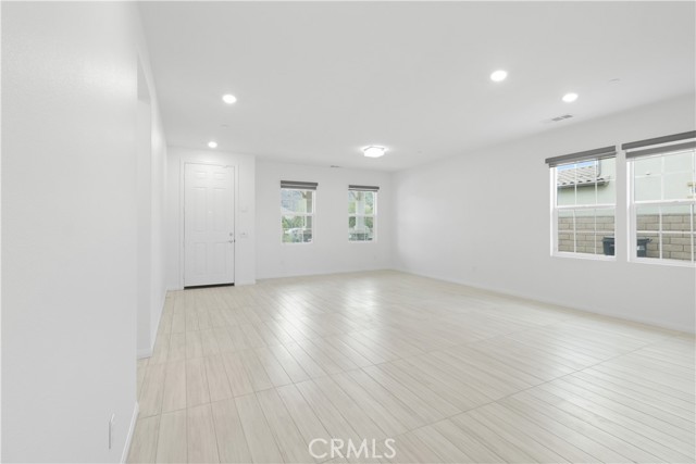 MLS #SR25260436 image #6