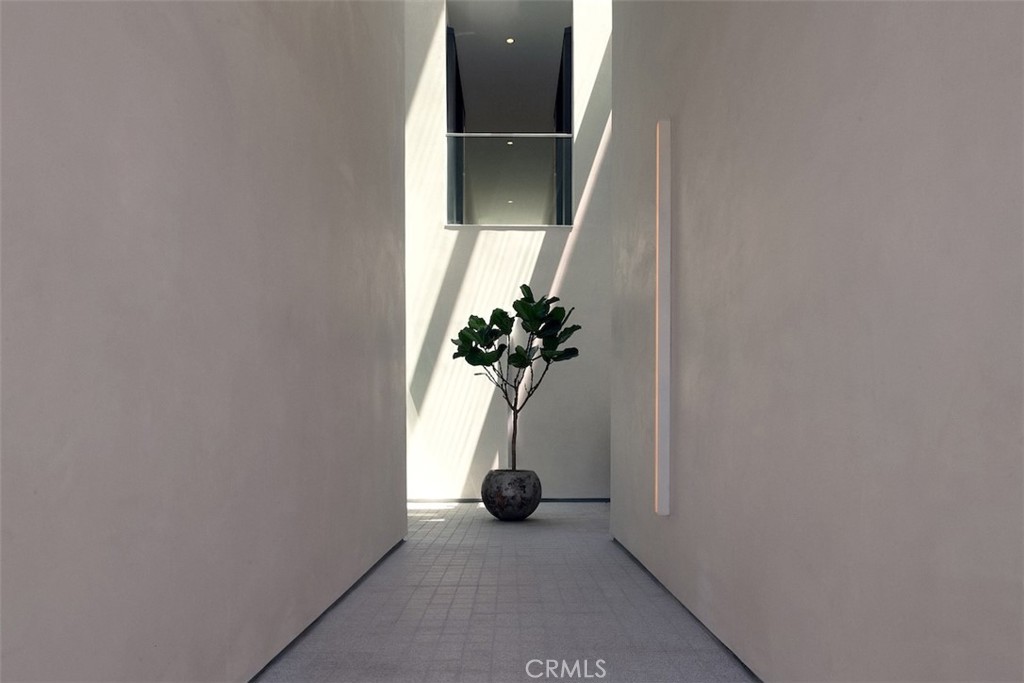 MLS #SR25260553 image #4