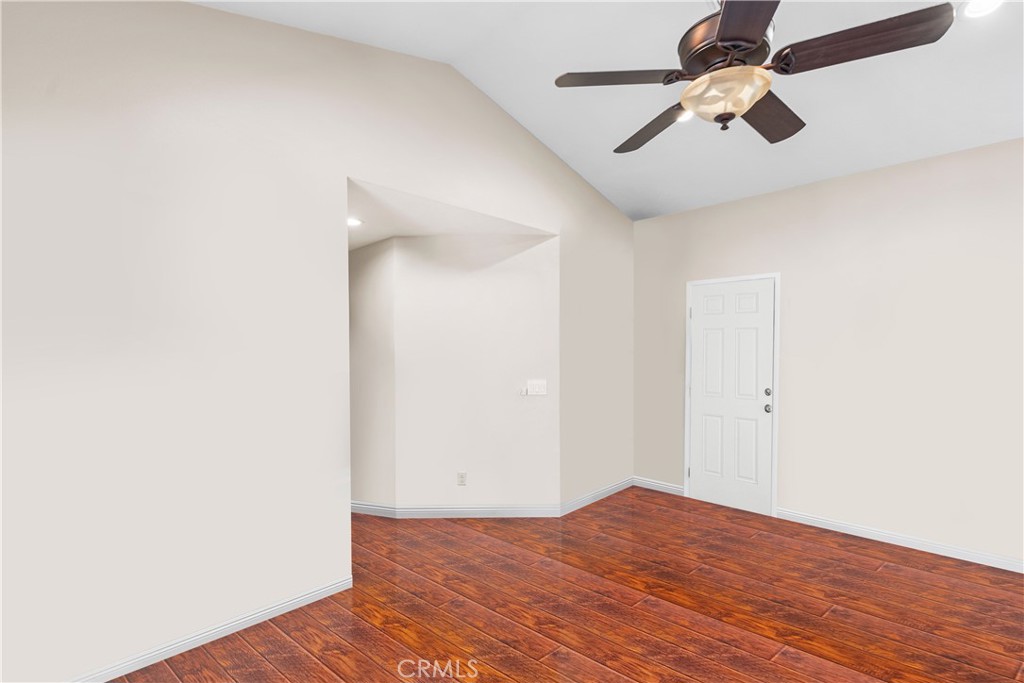 MLS #SR25260565 image #10