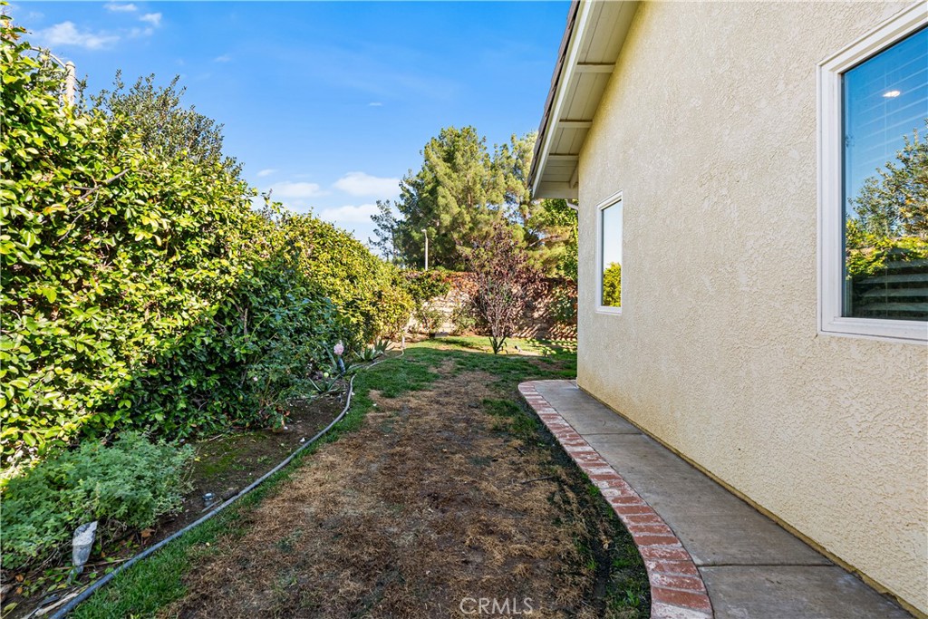 MLS #SR25260565 image #12