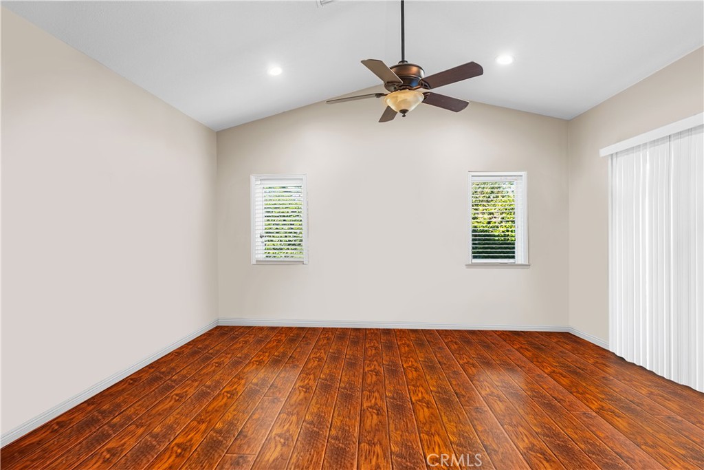 MLS #SR25260565 image #9